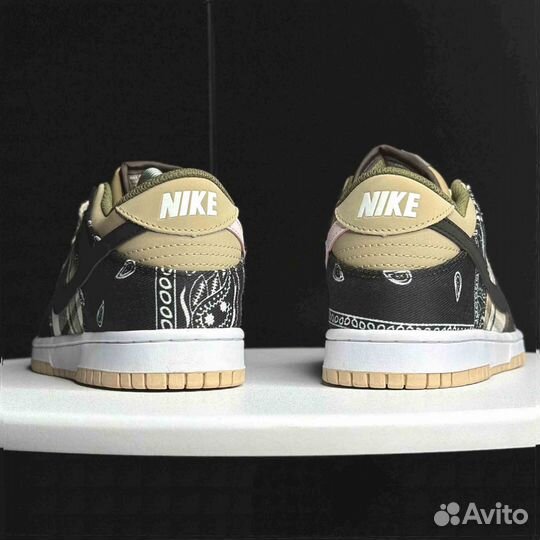 Кроссовки Travis Scott x Nike Dunk SB Low Cactus Jack