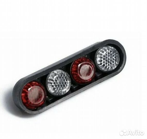 Болты номерного знака плоские красн+ белый катафот