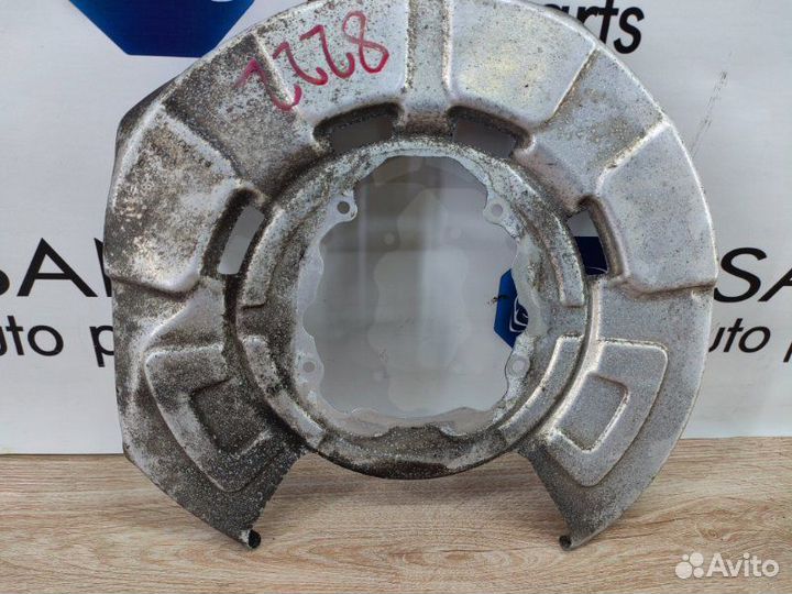 Пыльник тормозного диска Bmw X5 E70 N52B30AF 2009