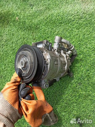 Компрессор кондиционера Skoda Yeti