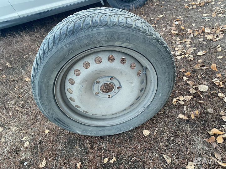 Yokohama Ice Guard Stud IG55 205/55 R16