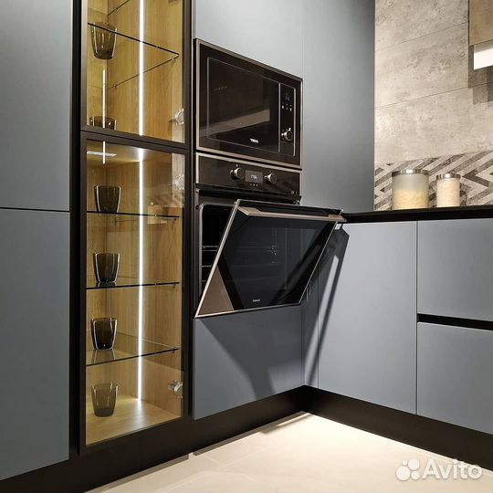 Кухня новая