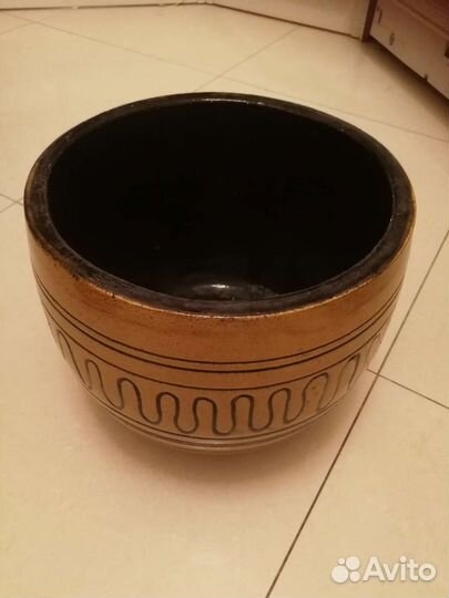 Кашпо винтажное, керамика в идеале 15-18 литров