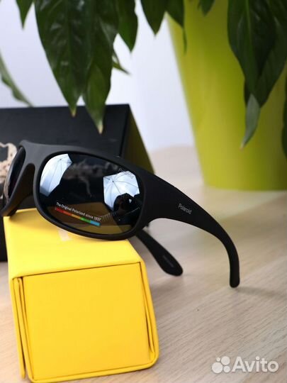 Солнцезащитные имиджевые очки