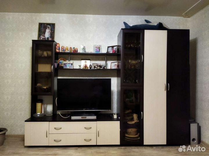 Стенка в гостиную