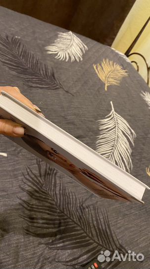 Книга Ника Набокова Девочка со шрамами