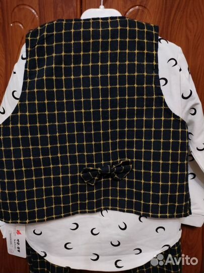 Костюм на мальчика 98