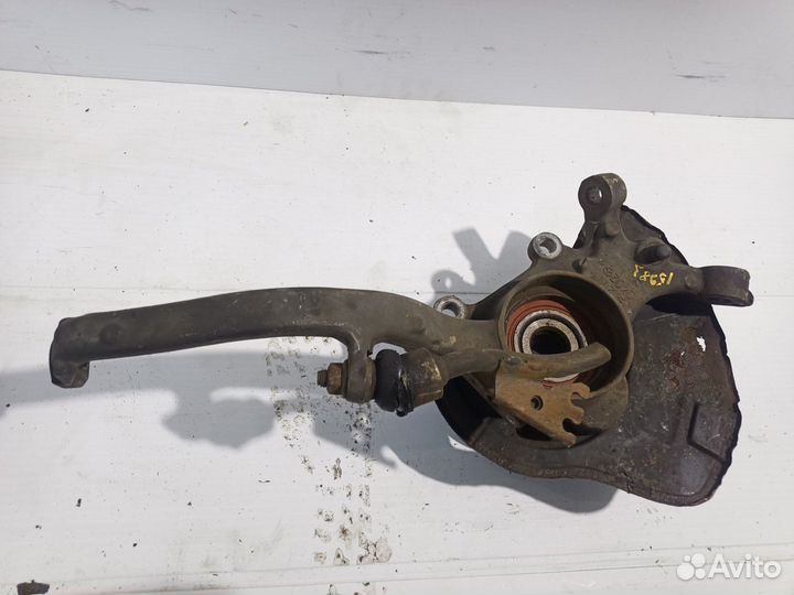 Цапфа/кулак поворотный передний правый Mercedes-Be