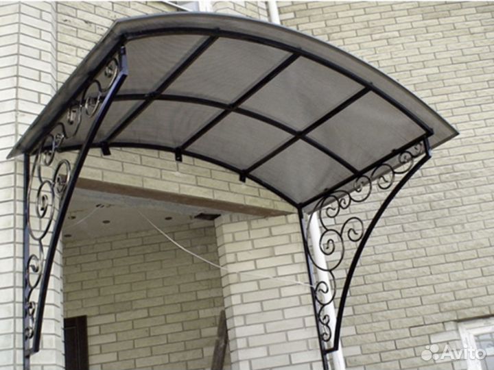 Козырек над входом 1.4м