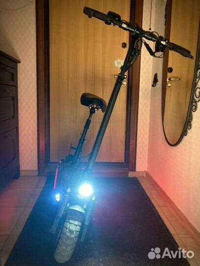 Электросамокат White Siberia Luna V2