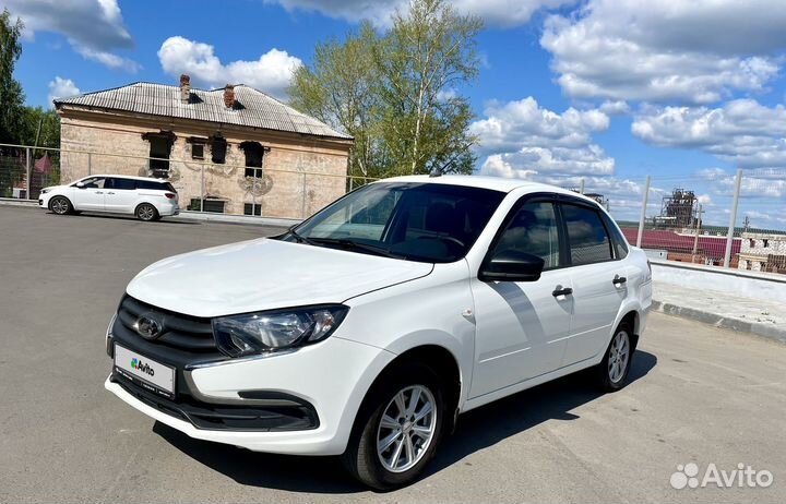 LADA Granta 1.6 МТ, 2020, 15 000 км