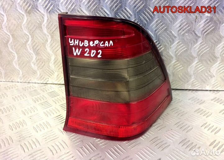 Фонарь задний правый Mercedes Benz W202 Универсал
