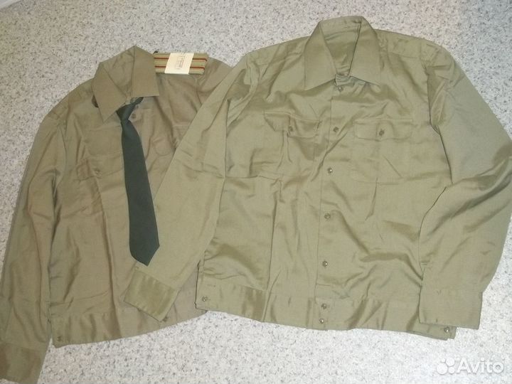 Офицерская рубашка, погоны и галстук вв СССР
