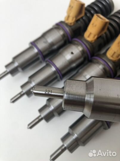 Насос форсунки volvo d12 20430583