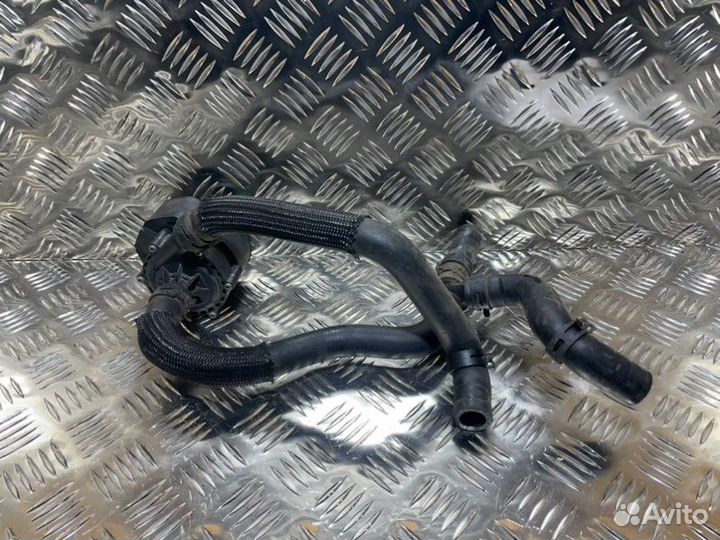 Водяная помпа Nissan Leaf AZE0 EM57