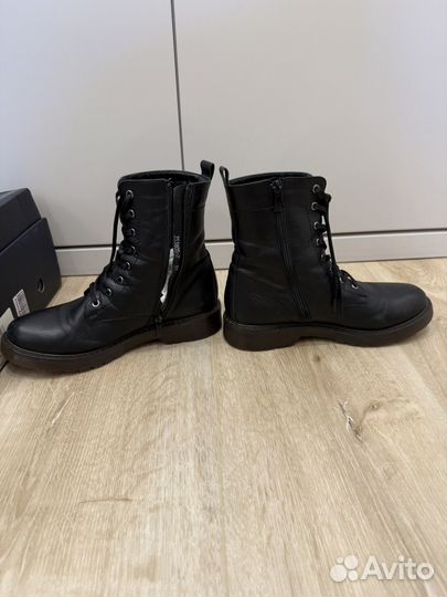 Ботинки женские демисезонные 38 размер