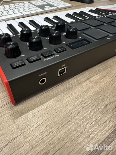 Akai PRO MPK mini MK3 USB Миди клавиатура