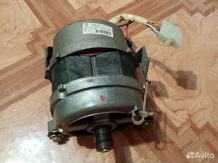Двигататель стиральной машины