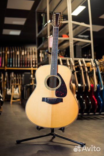Yamaha LL16-12 ARE 12-струнная электроакустика