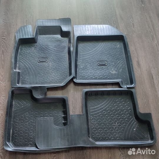 Автомобильные коврики резиновые бу