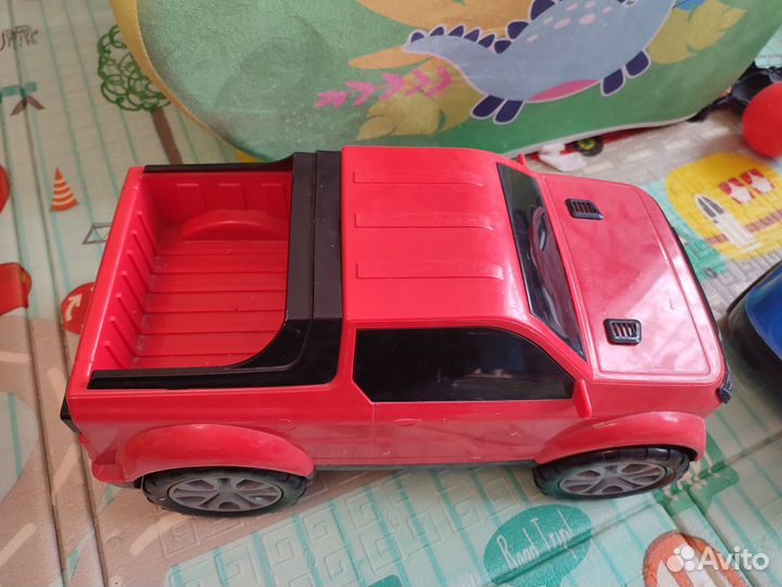 Большие игрушечные машины
