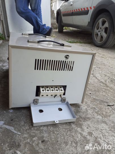 Стабилизатор напряжения Wusley SVC-10000