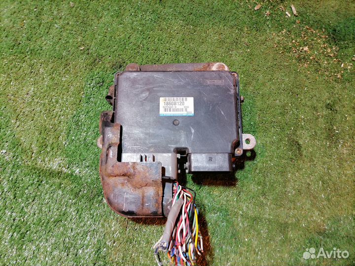 Блок управления двигателем 1860B120 Mitsubishi Out