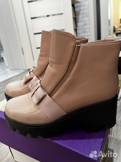 Ботинки женские