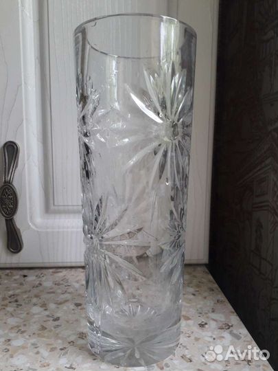 Хрустальная ваза