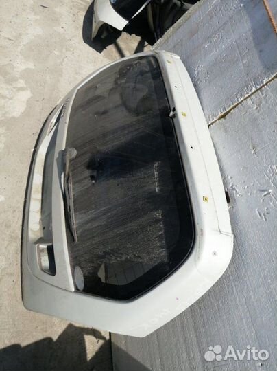 Дверь багажника Suzuki Aerio RB21