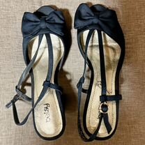 Босоножки женские 38 размер на низком каблуке