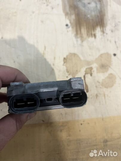 Блок управления вентилятором на volvo xc 70