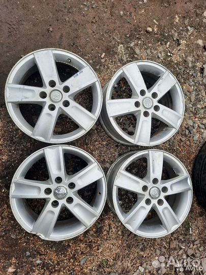 Диски литые r16 5 114.3 toyota