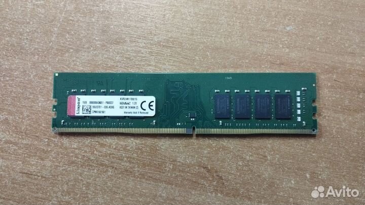 DDR4 Kingston Kvr24n17d8/16 2400Mhz (Новая)