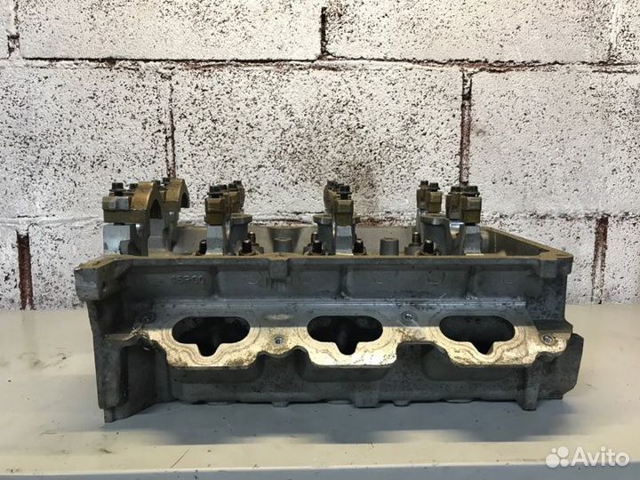 Головка блока цилиндров правая Ford Escape 3.0L