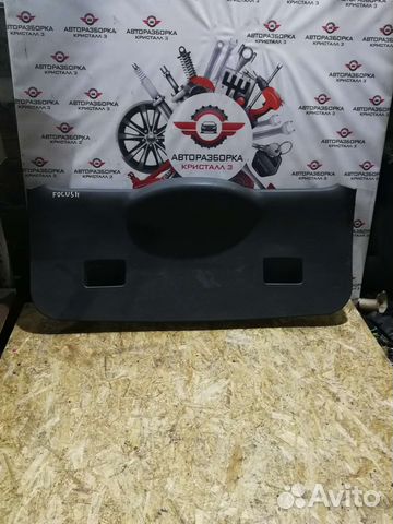 Обшивка крышки багажника Ford Focus 2