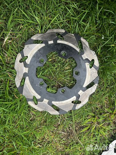 Диски тормозные на Suzuki Katana