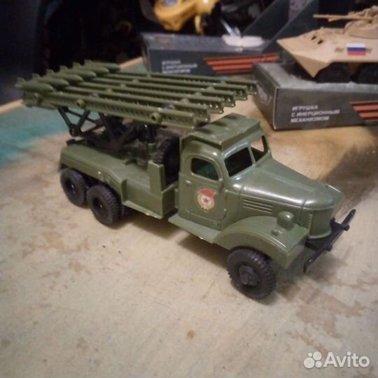 Машинки Бронетранспортер Катюша