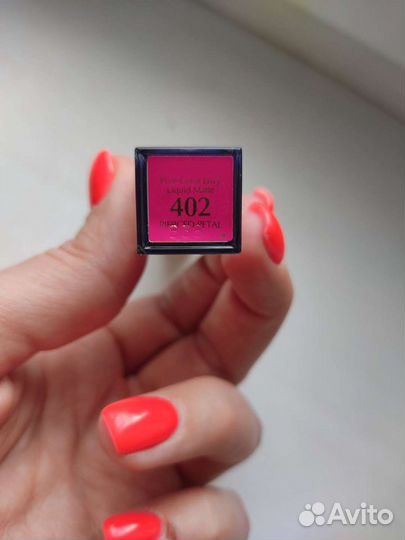 Матовая помада estee lauder