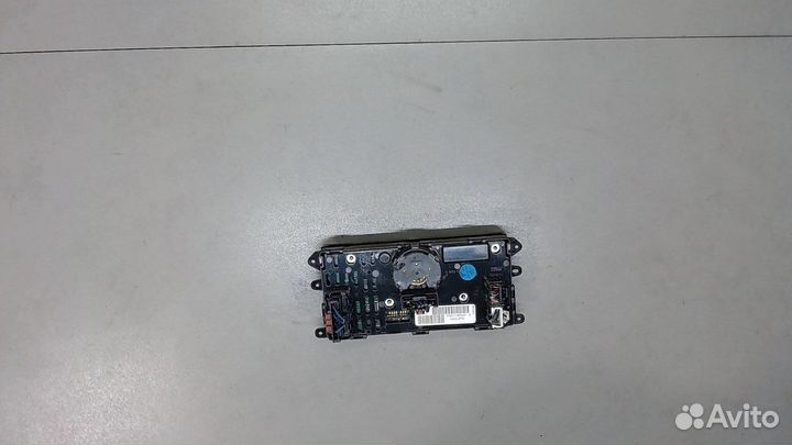 Переключатель отопителя Chrysler Town-Country 2008