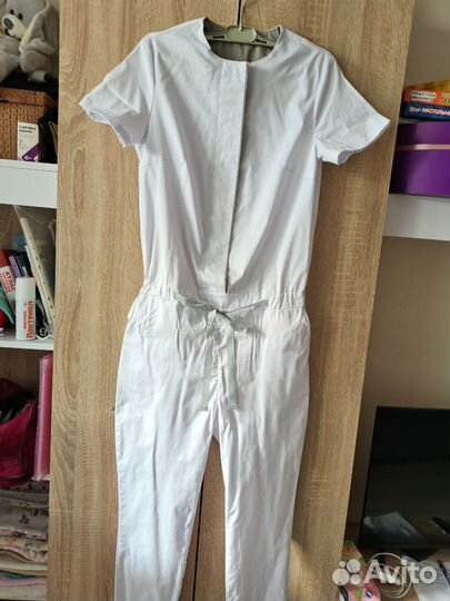 Комбинезон женский, медицинский