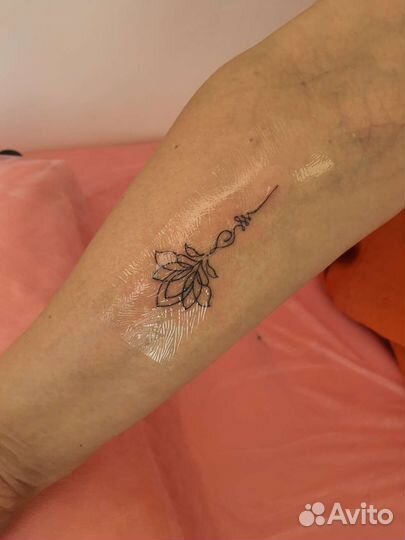 Модель на тату