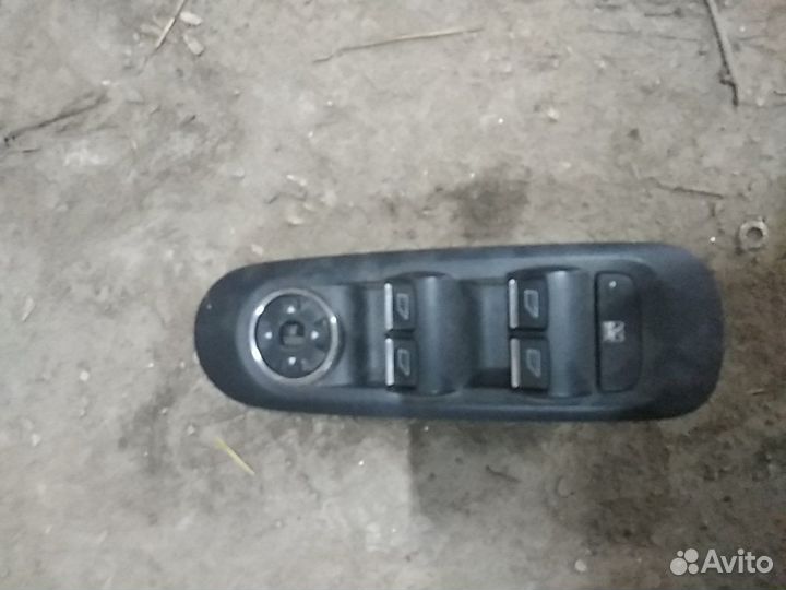 Блок управления стеклоподьемниками форд Мондео 4