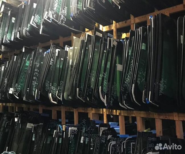 Стекла для Isuzu левый руль