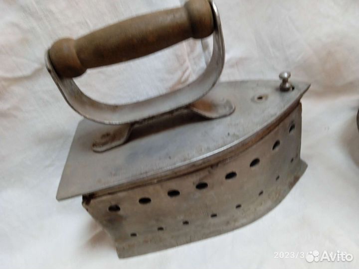 Утюги и ступки антикварные и советские