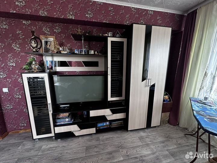 Стенка в гостиную