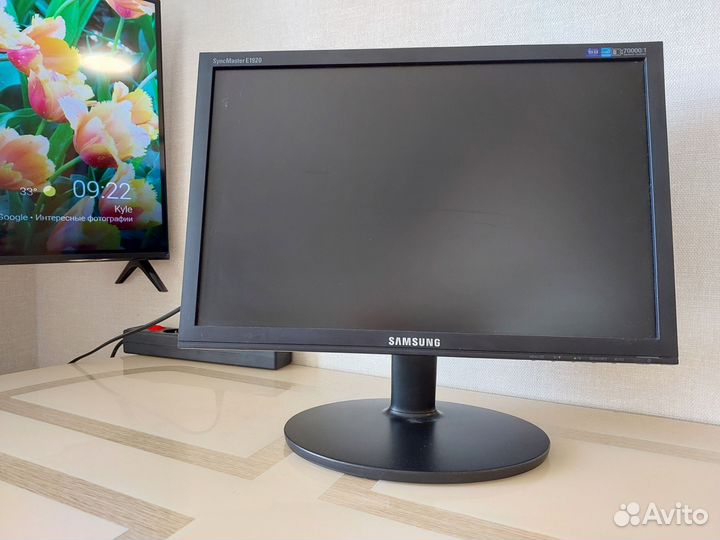 Монитор samsung 19 (с доставкой)