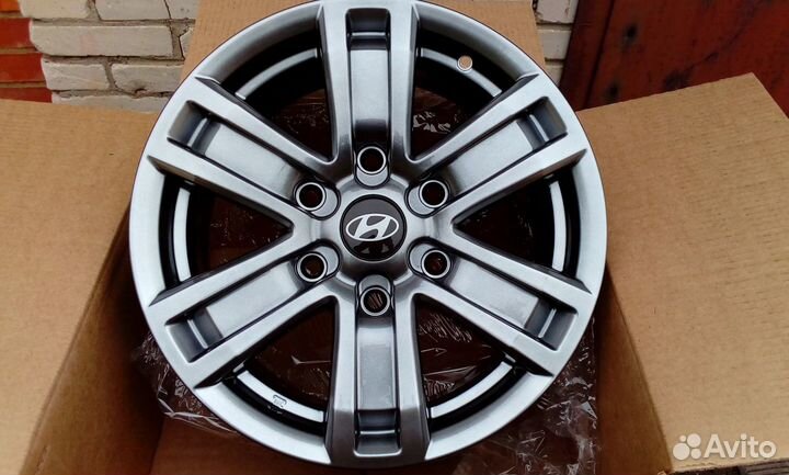 Новые диски R16 на Hyundai Grand Starex (с2011)