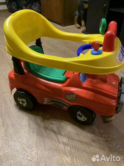 Машинка-каталка