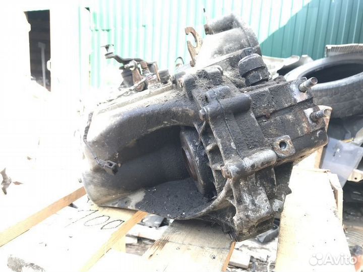 МКПП (механическая коробка переключения передач) l